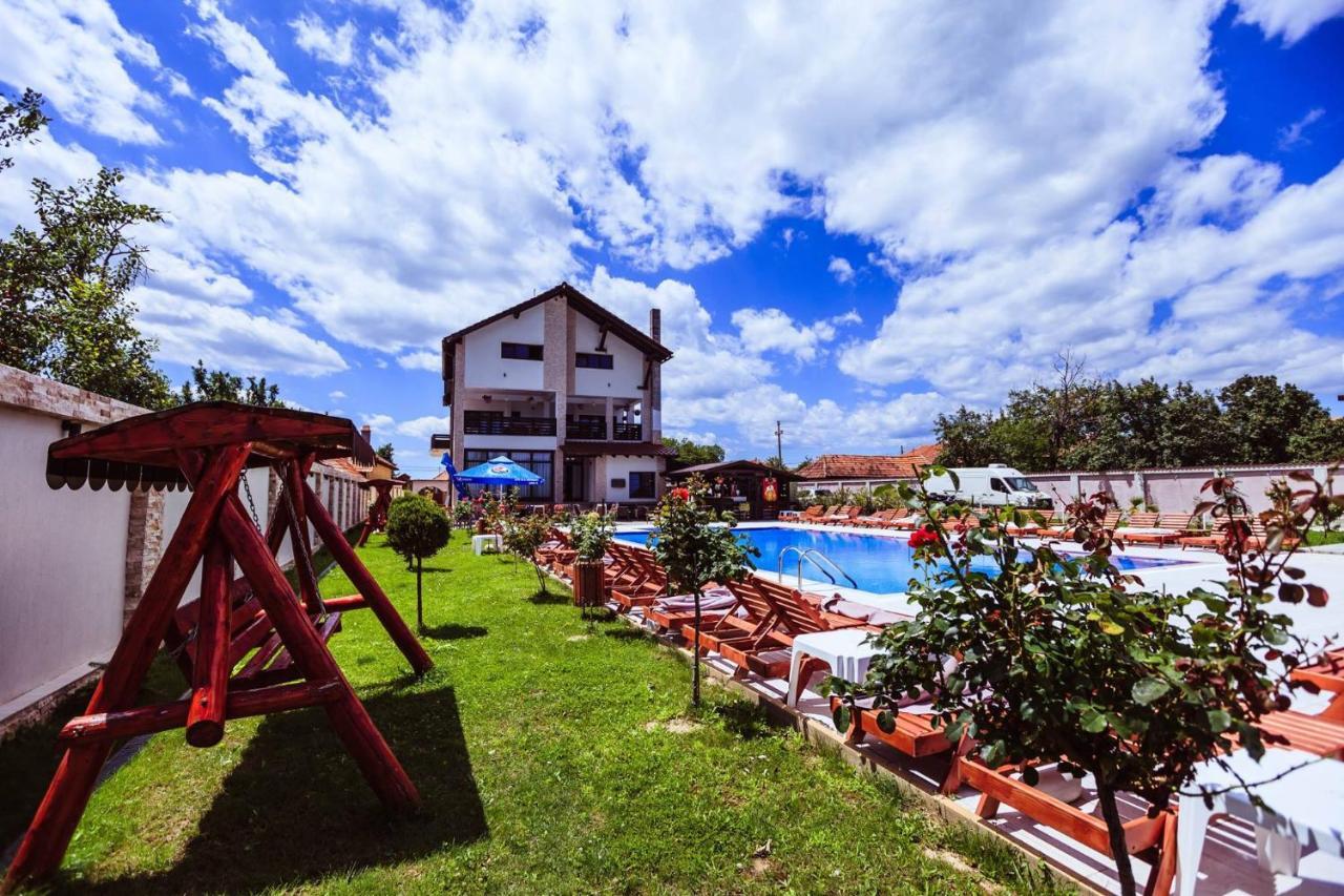 Pensiunea Luminita Târgu Jiu Dış mekan fotoğraf