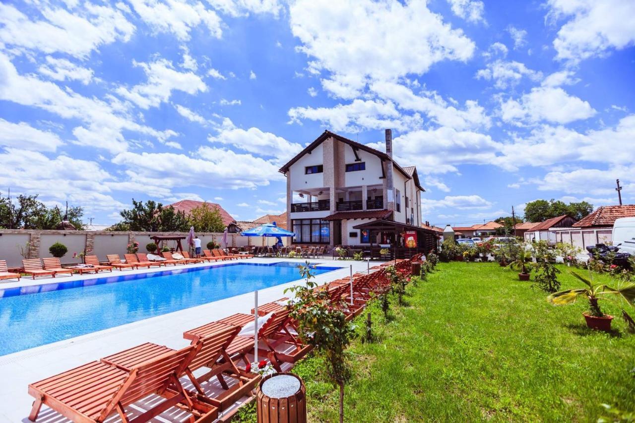 Pensiunea Luminita Târgu Jiu Dış mekan fotoğraf
