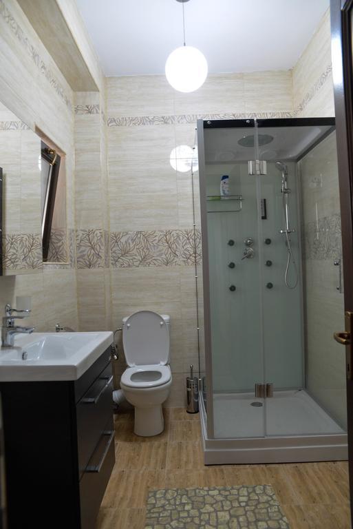 Pensiunea Luminita Târgu Jiu Dış mekan fotoğraf