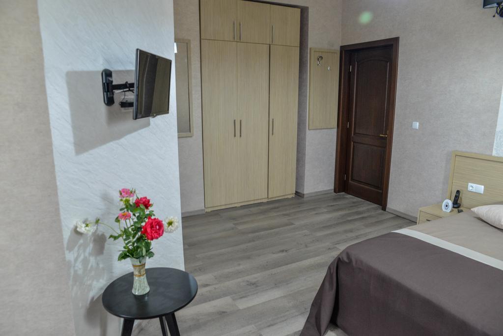 Pensiunea Luminita Târgu Jiu Dış mekan fotoğraf