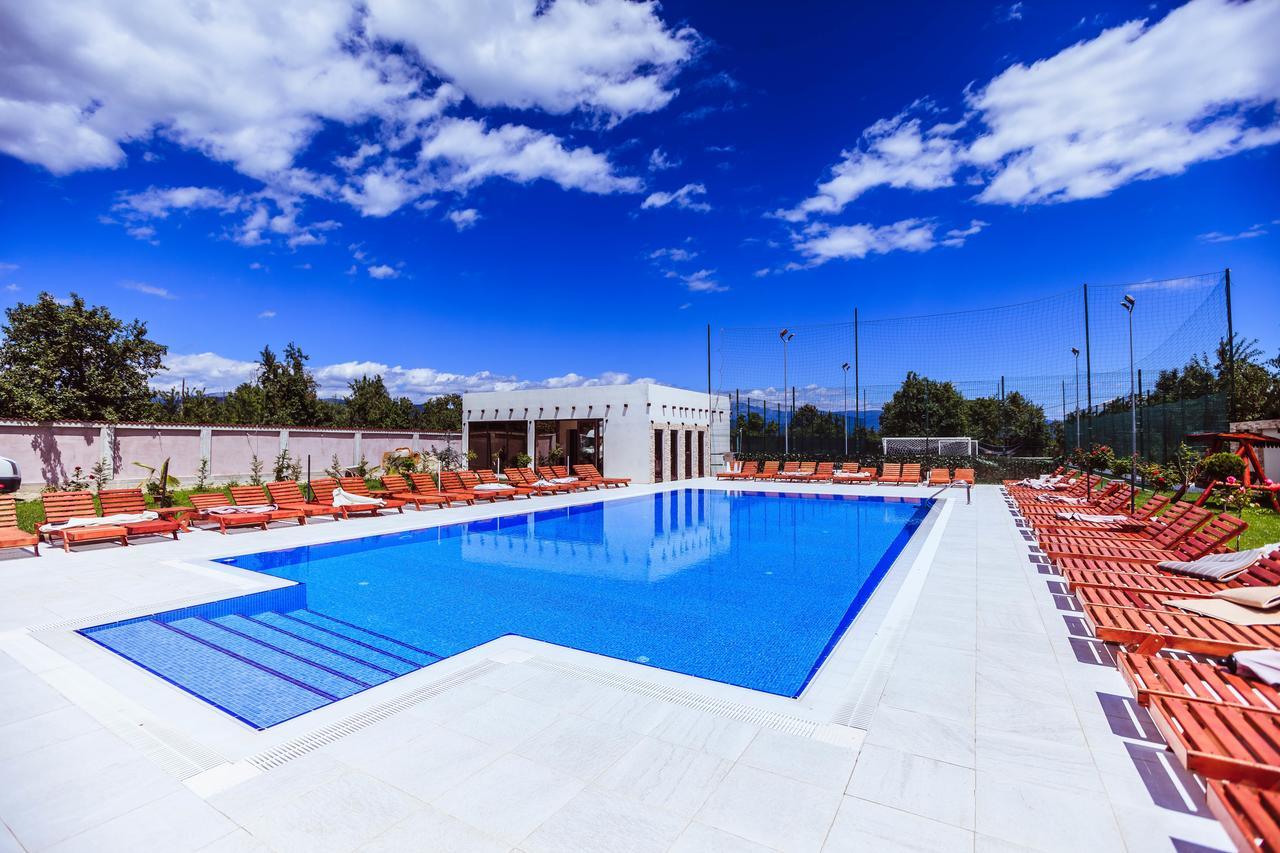 Pensiunea Luminita Târgu Jiu Dış mekan fotoğraf
